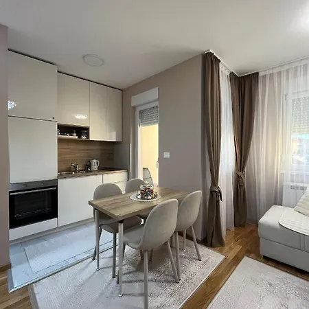 Pandora Aveny Lägenhet *